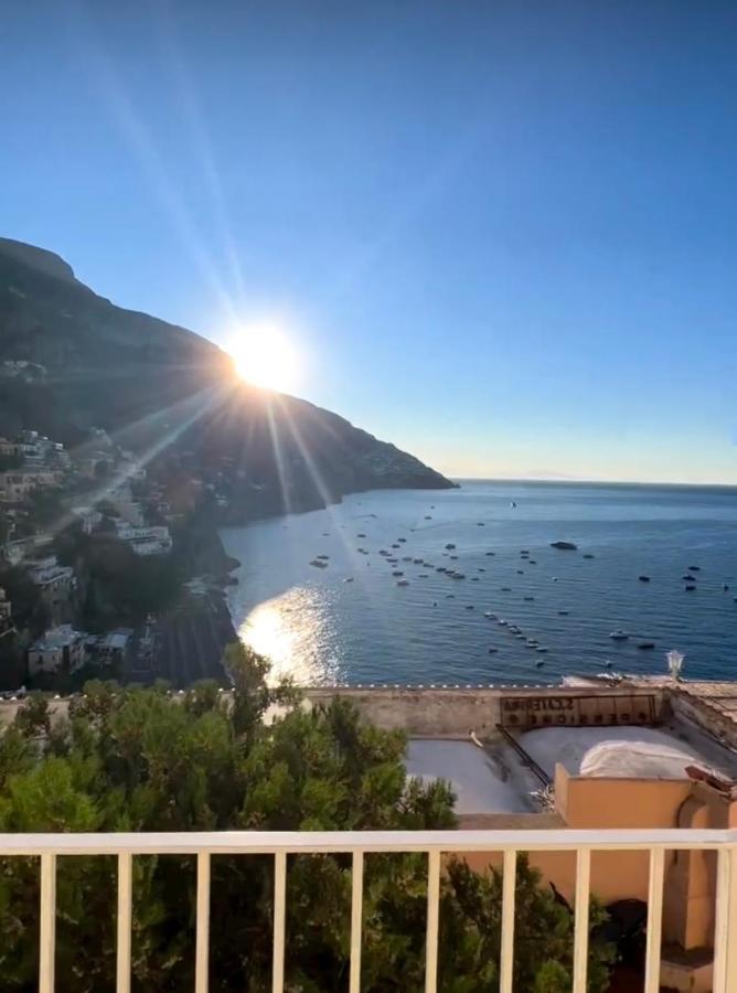 Queen View Apartment - No Kitchen Positano Exterior photo