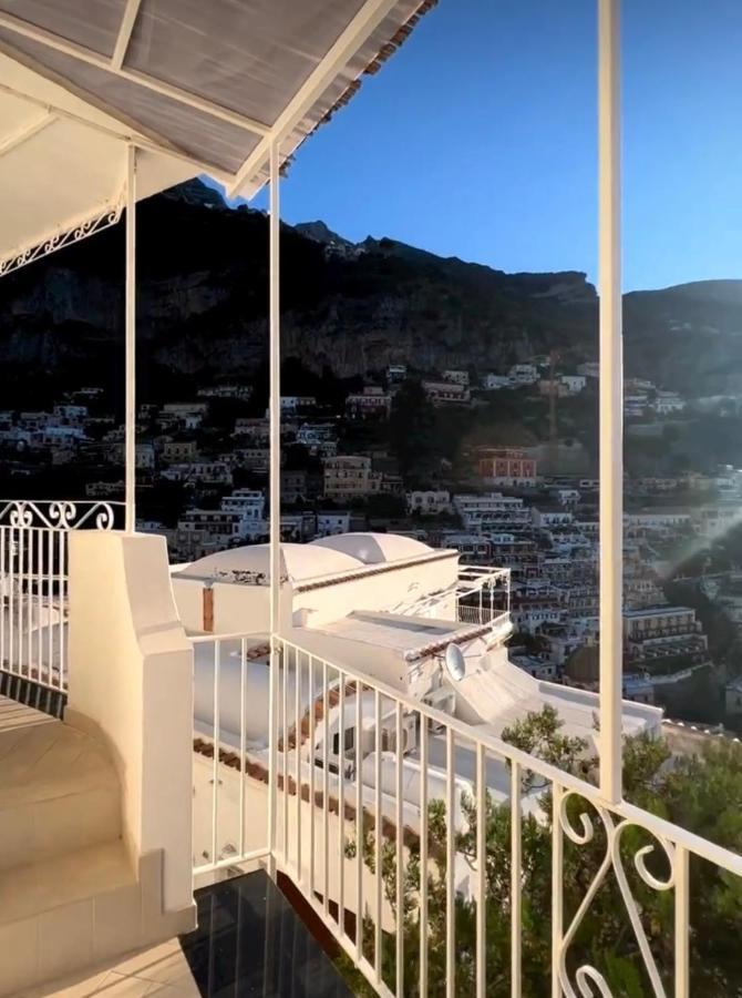 Queen View Apartment - No Kitchen Positano Exterior photo