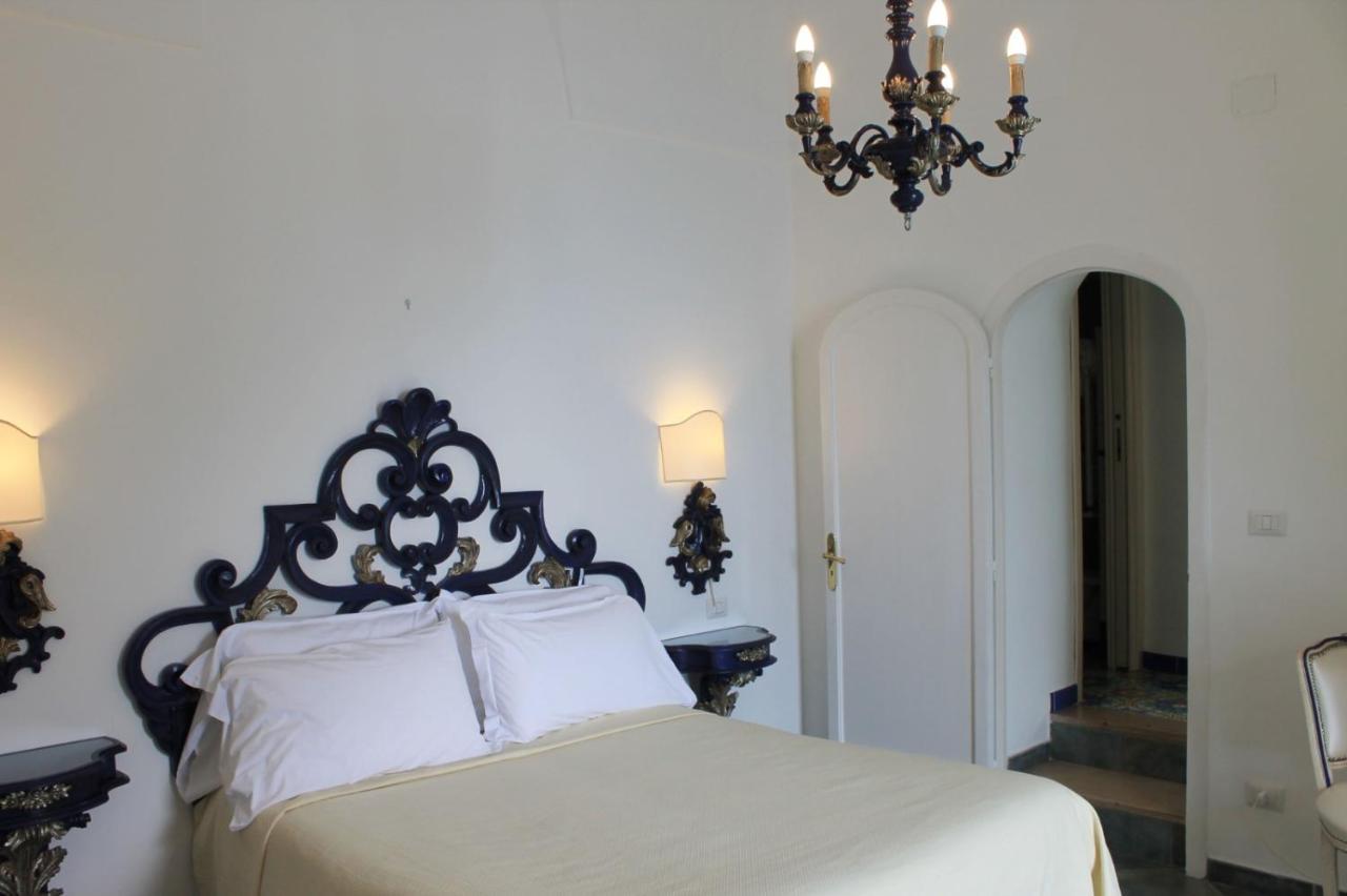 Queen View Apartment - No Kitchen Positano Exterior photo